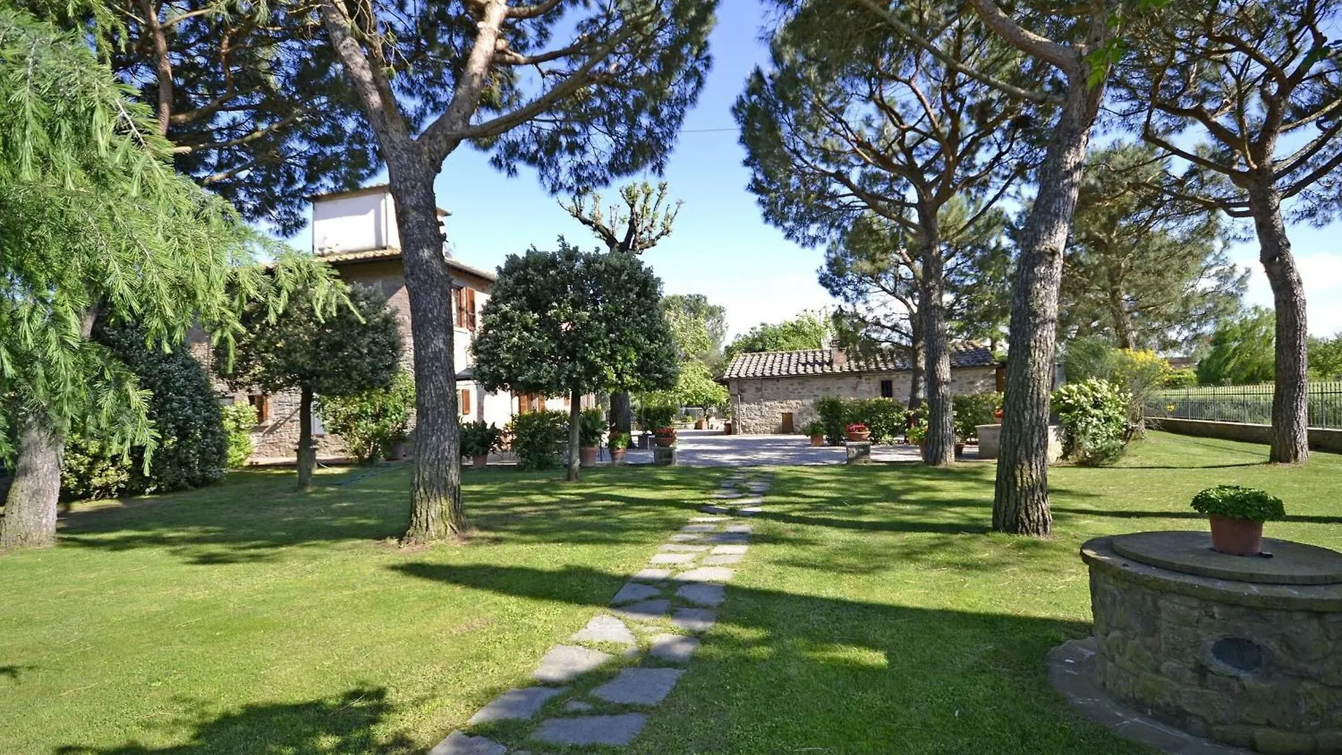 Casa I Pini Villa Cortona 0*,  Italy